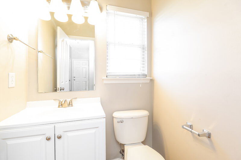 2,075/Mo, 13965 Dingess Rd Charlotte, NC 28273 Bathroom View