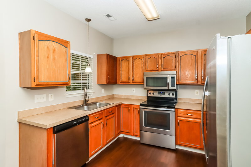 2,280/Mo, 7220 Reynard Ln Charlotte, NC 28215 Kitchen View 2