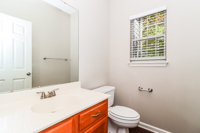 2,280/Mo, 7220 Reynard Ln Charlotte, NC 28215 Bathroom View