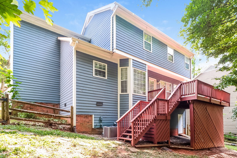 2,280/Mo, 7220 Reynard Ln Charlotte, NC 28215 Rear View