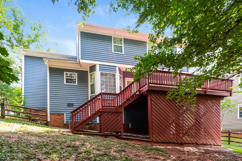2,280/Mo, 7220 Reynard Ln Charlotte, NC 28215 Rear View 2