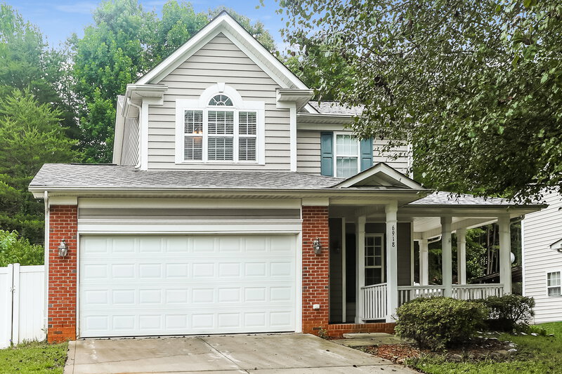 2,210/Mo, 6918 Lowen Rd Charlotte, NC 28269 External View
