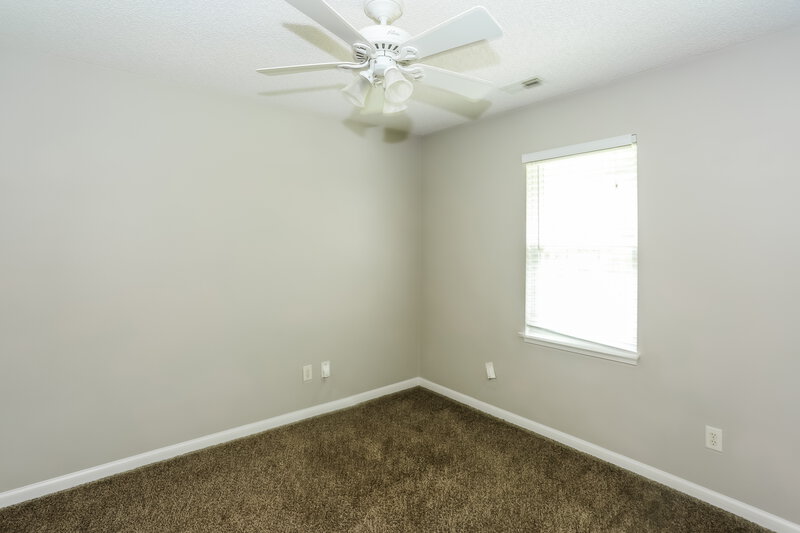 2,210/Mo, 6918 Lowen Rd Charlotte, NC 28269 Bedroom View