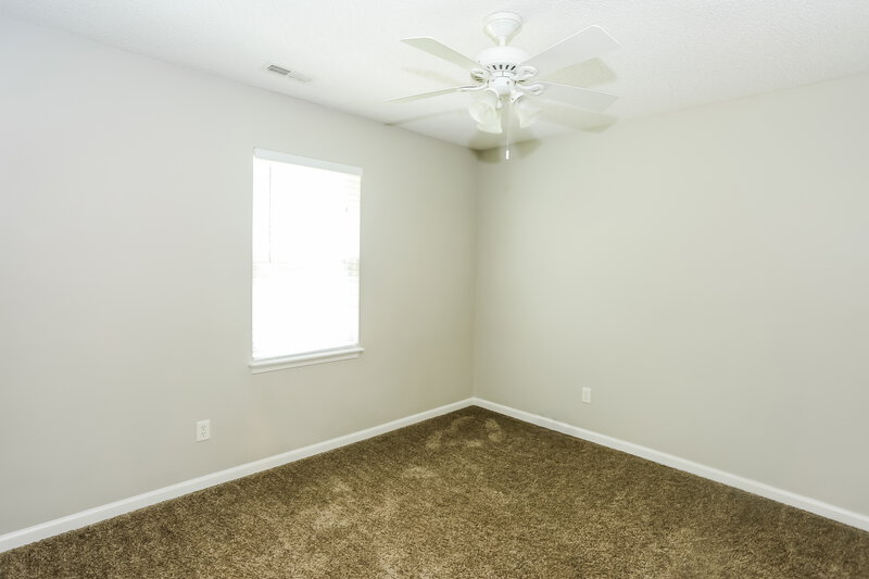 2,210/Mo, 6918 Lowen Rd Charlotte, NC 28269 Bedroom View 2