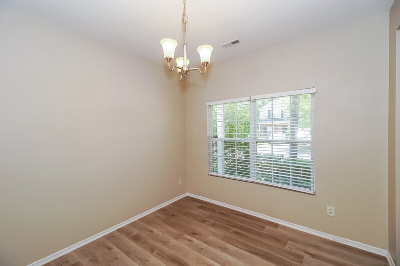 2,035/Mo, 4506 Carnfeld Ln Charlotte, NC 28215 Breakfast Nook View