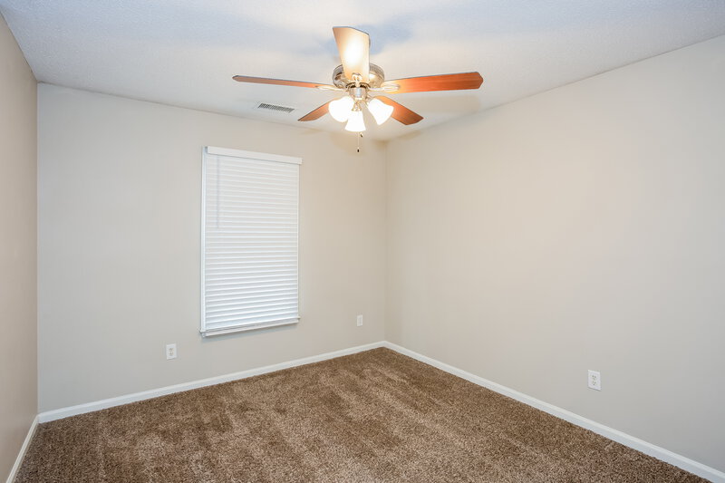 1,850/Mo, 2328 Torrington Ln Charlotte, NC 28262 Misc View 9