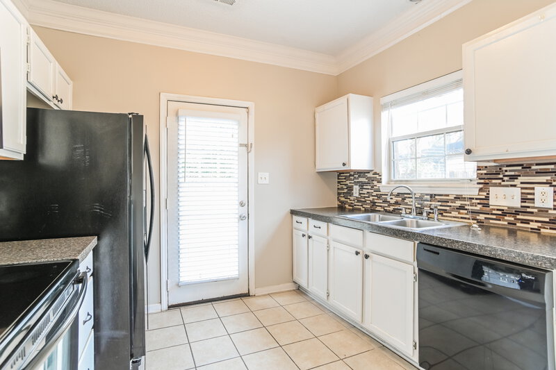 1,785/Mo, 9603 Mary Juan Ln Charlotte, NC 28213 Kitchen View