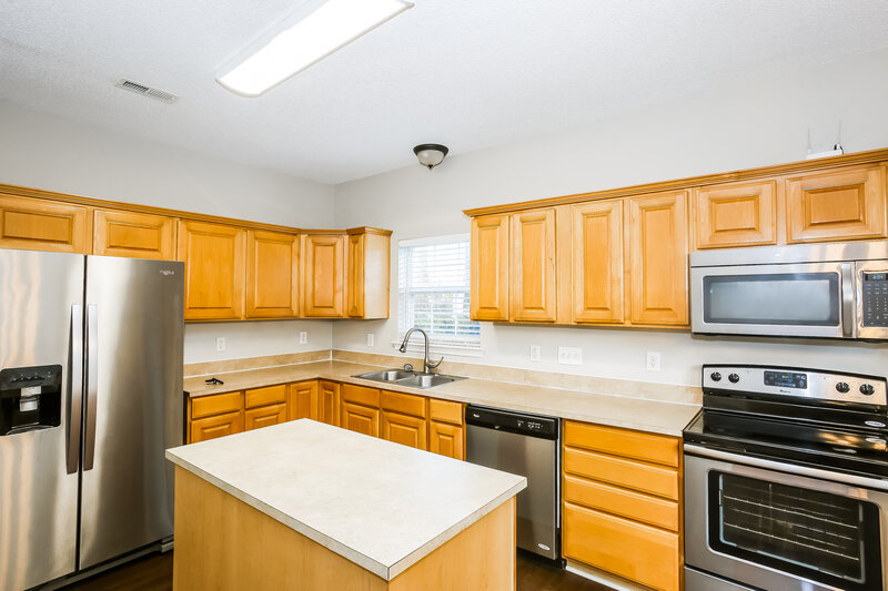 2,290/Mo, 15378 Michael Andrew Rd Huntersville, NC 28078 Kitchen View