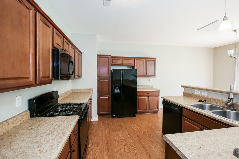 1,990/Mo, 513 Lindsborg Trl Monroe, NC 28110 Kitchen View