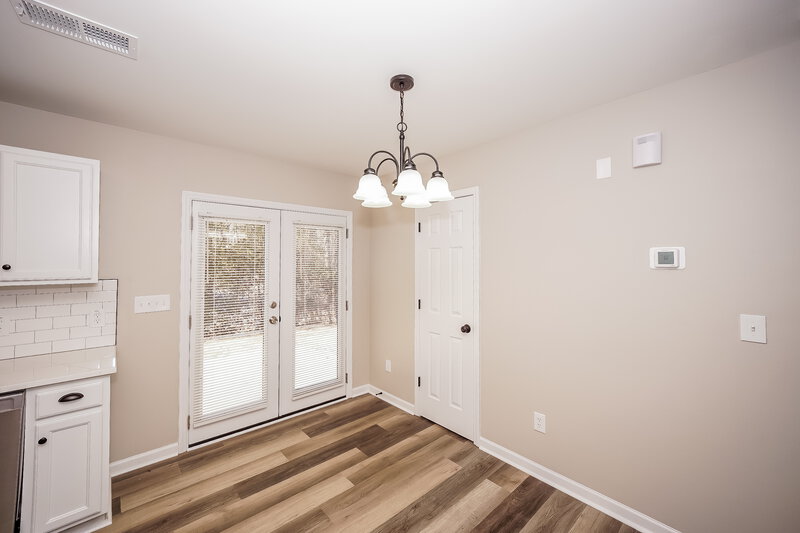 1,875/Mo, 5412 Henderson Oaks Dr Charlotte, NC 28269 Dining Room View