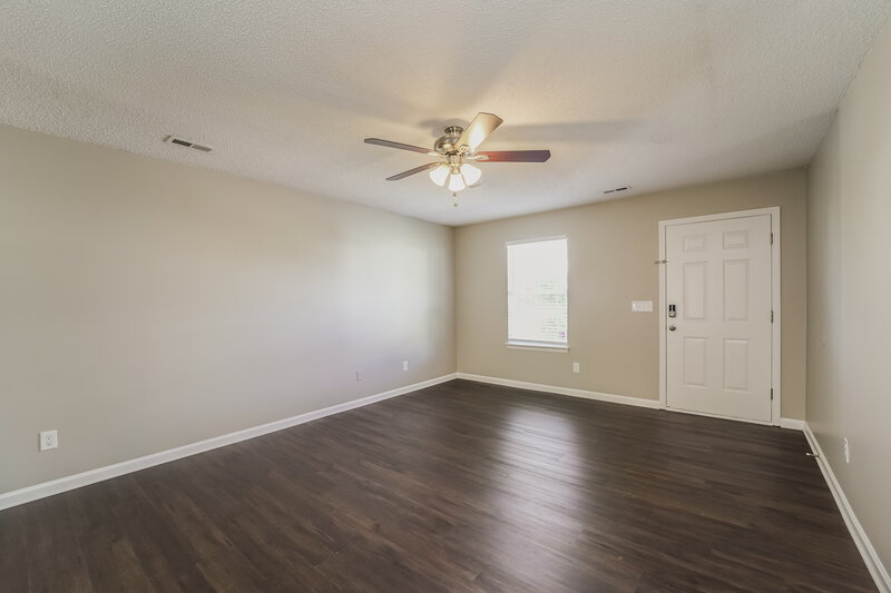 1,700/Mo, 1132 Ballina Way Charlotte, NC 28214 Living Room View