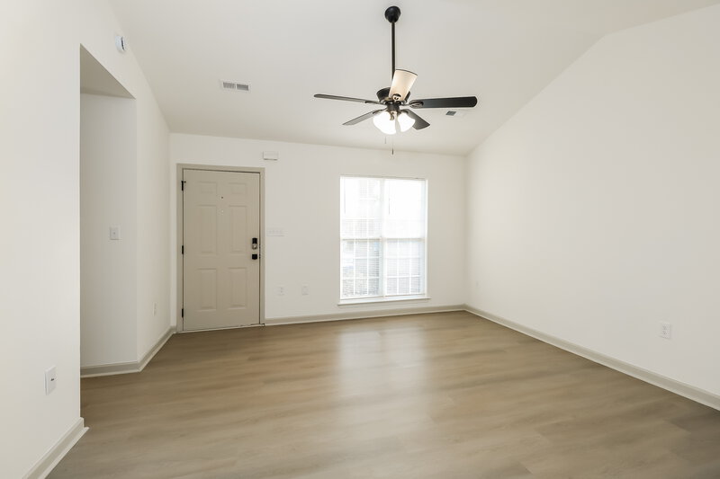 1,795/Mo, 1504 Bear Brook Dr Charlotte, NC 28214 Living Room View