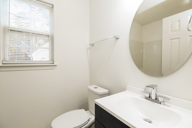 1,795/Mo, 1504 Bear Brook Dr Charlotte, NC 28214 Bathroom View