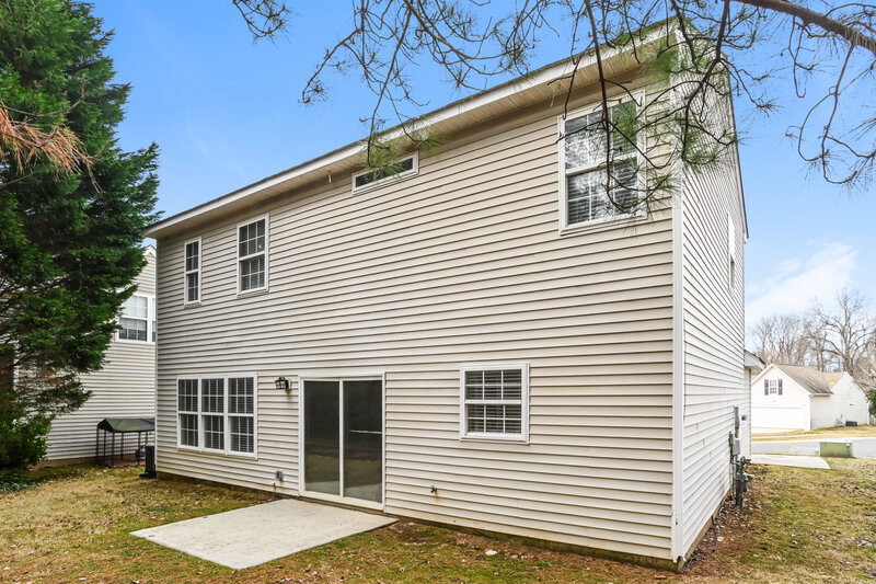 2,060/Mo, 12817 Lismorre Castle Ct Charlotte, NC 28273 Rear View 2