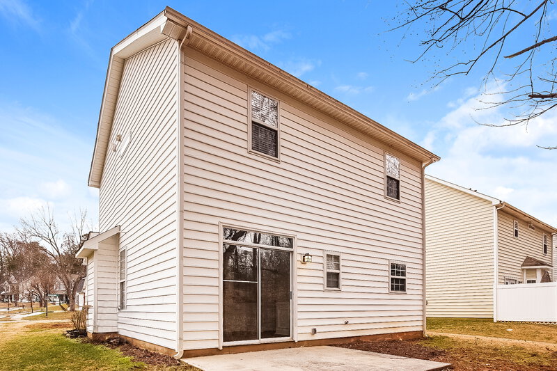 1,990/Mo, 3319 Passour Ridge Ln Charlotte, NC 28269 Rear View