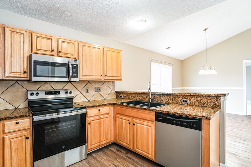 1,630/Mo, 300 Glencroft Dr Wingate, NC 28174 Kitchen View 2