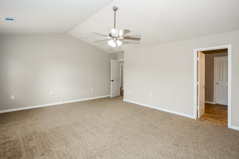 2,355/Mo, 14130 Waterlyn Dr Charlotte, NC 28278 Main Bedroom View 3