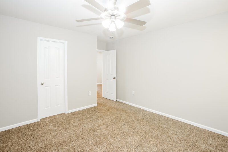 2,355/Mo, 14130 Waterlyn Dr Charlotte, NC 28278 Bedroom View 2