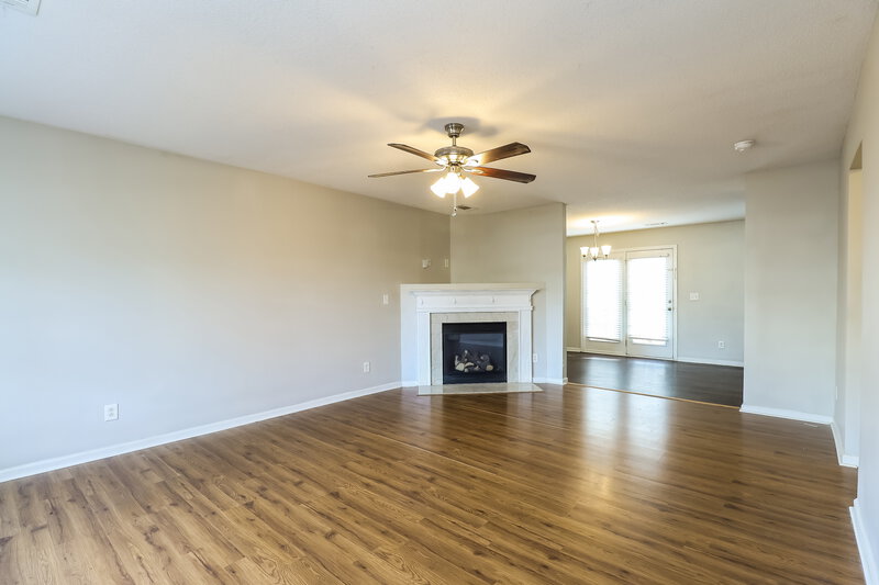 1,860/Mo, 1469 Mandy Place Ct Charlotte, NC 28216 Living Room View 2