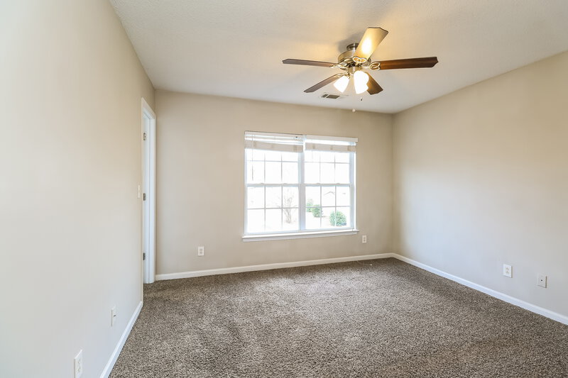 1,860/Mo, 1469 Mandy Place Ct Charlotte, NC 28216 Main Bedroom View