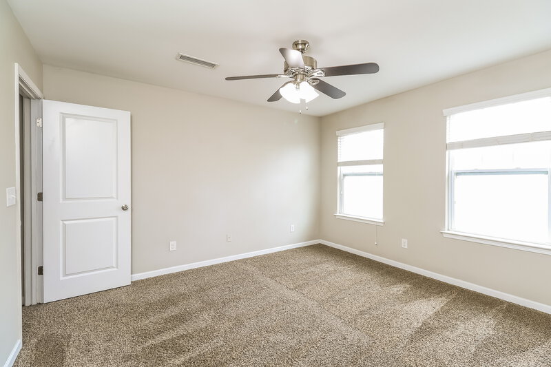 1,905/Mo, 11519 McDunkeld Dr Huntersville, NC 28078 Main Bedroom View 2