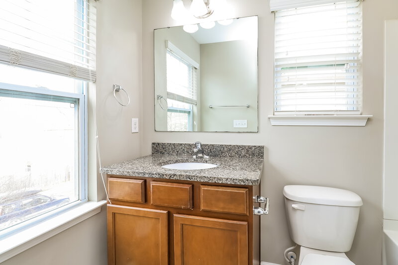 1,905/Mo, 11519 McDunkeld Dr Huntersville, NC 28078 Main Bathroom View