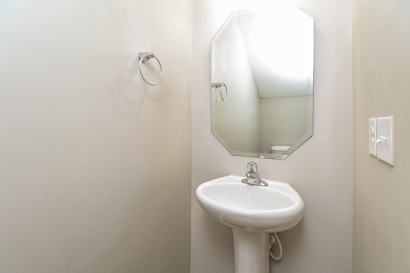 1,905/Mo, 11519 McDunkeld Dr Huntersville, NC 28078 Powder Room View