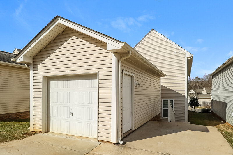 1,905/Mo, 11519 McDunkeld Dr Huntersville, NC 28078 Rear View