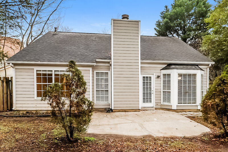 1,750/Mo, 12102 Kempshott Ct Charlotte, NC 28273 Rear View