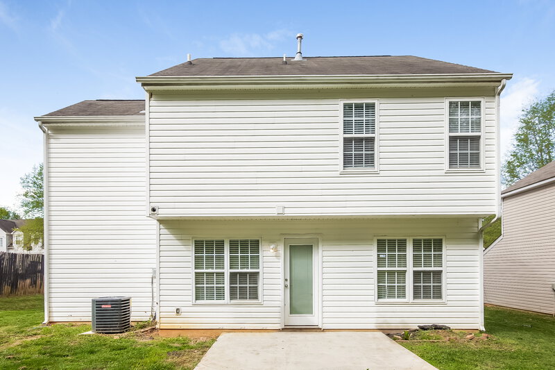 1,985/Mo, 6114 Patric Alan Ct Charlotte, NC 28216 Rear View
