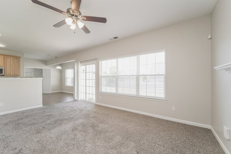 2,410/Mo, 2908 Clover Rd NW Concord, NC 28027 Living Room View 2