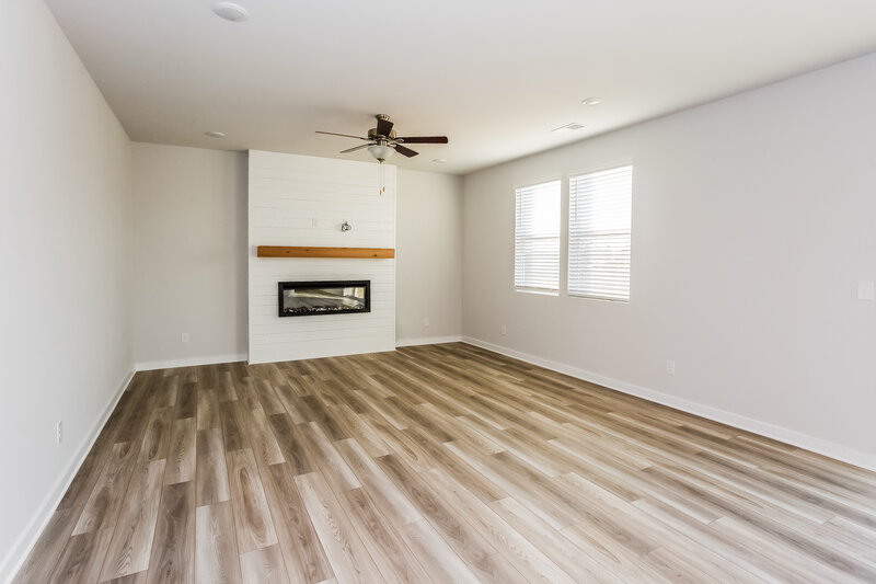 2,410/Mo, 565 Mountain View Dr Monroe, NC 28110 Living Room View