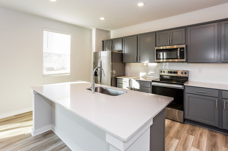 2,410/Mo, 565 Mountain View Dr Monroe, NC 28110 Kitchen View