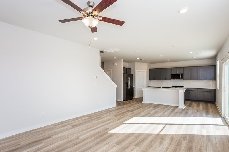 2,245/Mo, 605 Mountain View Dr Monroe, NC 28110 Living Room View 2