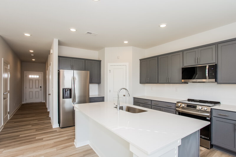 2,245/Mo, 605 Mountain View Dr Monroe, NC 28110 Kitchen View