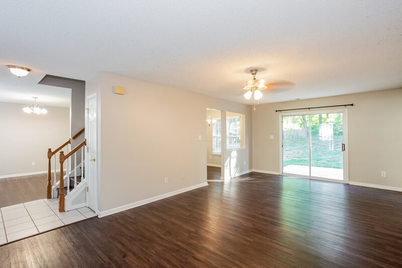 1,995/Mo, 8502 Conner Ridge Ln Charlotte, NC 28269 Living Room View 2