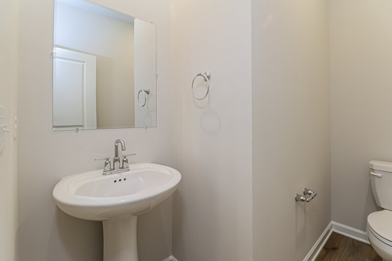 2,195/Mo, 1613 Swallow Tail Dr Belmont, NC 28012 Bathroom View 2