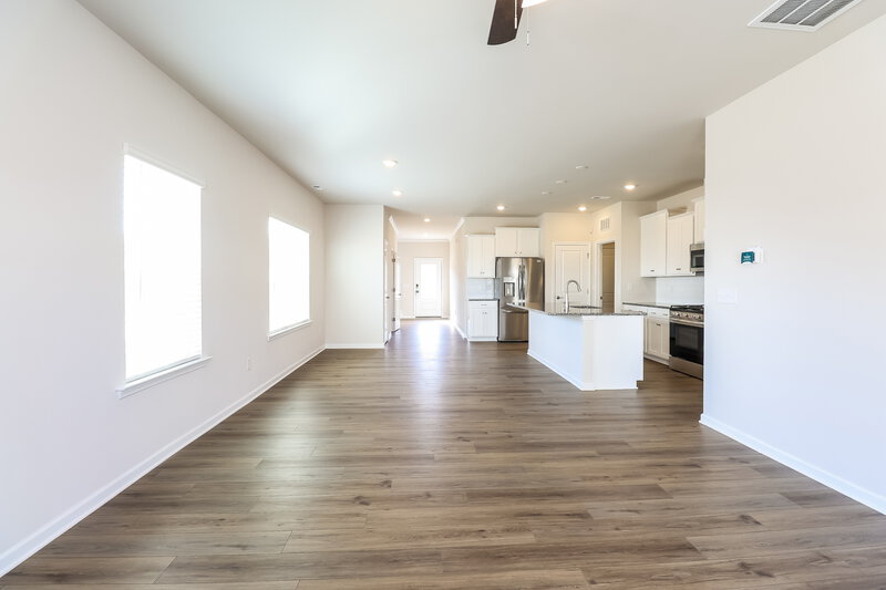 2,430/Mo, 1641 Swallow Tail Dr Belmont, NC 28012 Living Room View 3