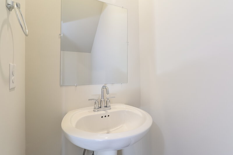 2,430/Mo, 1641 Swallow Tail Dr Belmont, NC 28012 Bathroom View 2