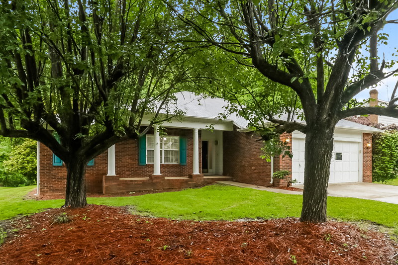 2,050/Mo, 1506 Newfound Hollow Dr Charlotte, NC 28214 Front View