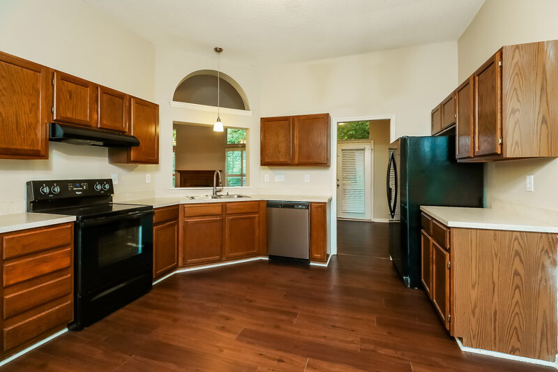 2,050/Mo, 1506 Newfound Hollow Dr Charlotte, NC 28214 Kitchen View