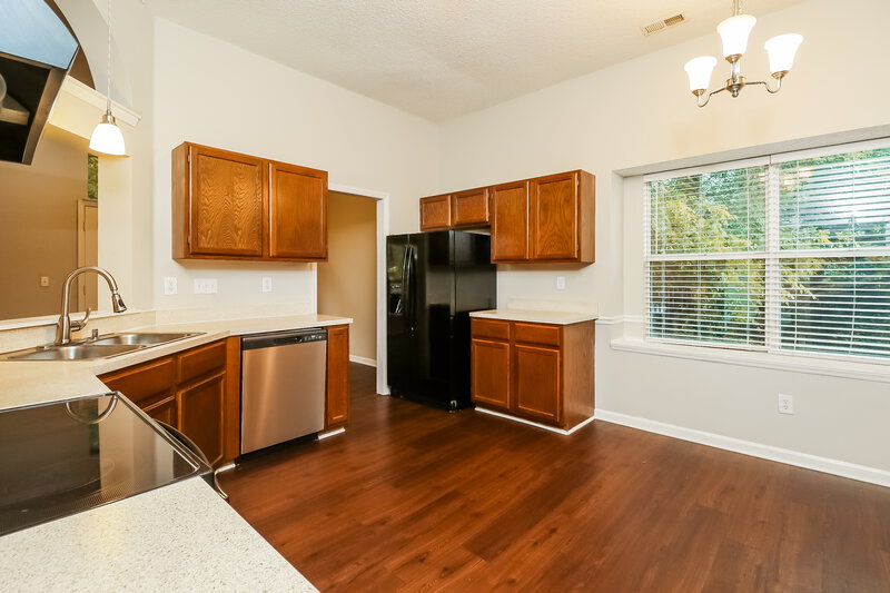 2,050/Mo, 1506 Newfound Hollow Dr Charlotte, NC 28214 Kitchen View 2