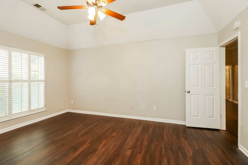 2,050/Mo, 1506 Newfound Hollow Dr Charlotte, NC 28214 Main Bedroom View 2