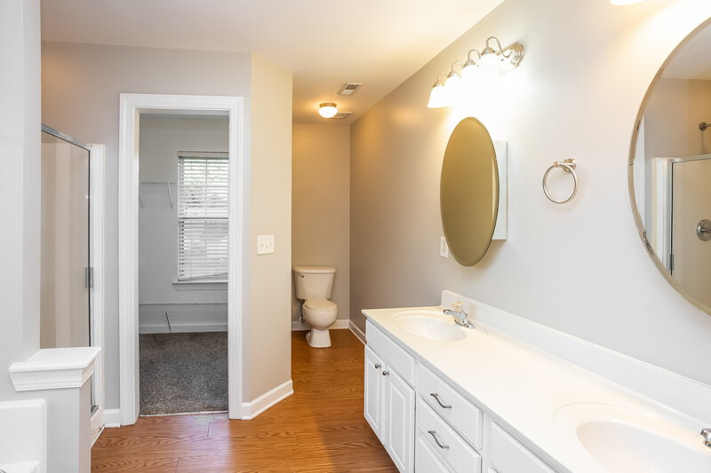 2,390/Mo, 2870 Island Point Dr NW Concord, NC 28027 Main Bathroom View