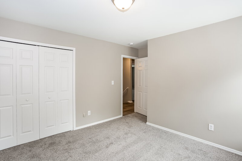 2,290/Mo, 4024 Larkhaven Village Dr Charlotte, NC 28215 Bedroom View 2