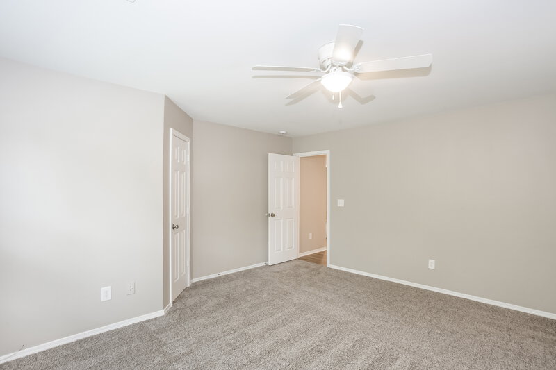 2,290/Mo, 4024 Larkhaven Village Dr Charlotte, NC 28215 Bedroom View 4