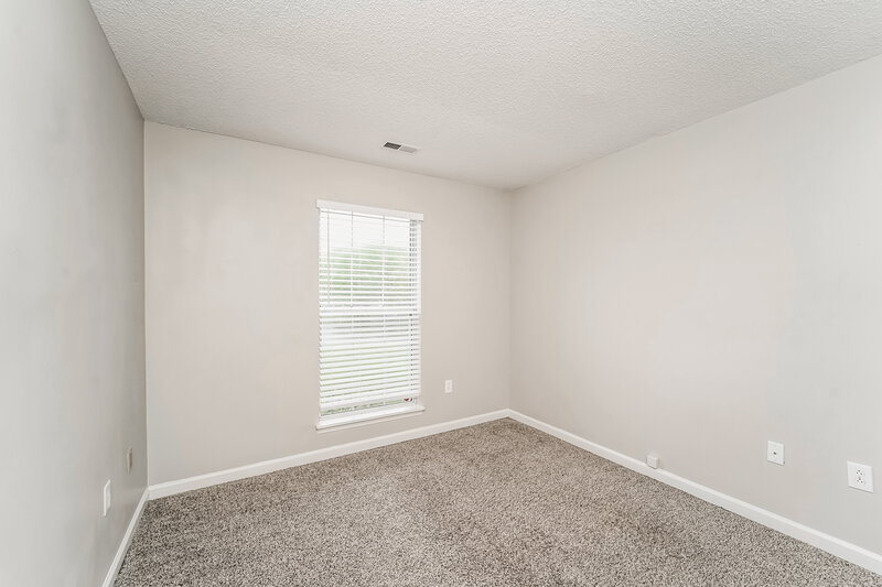 2,610/Mo, 5311 Hedgecrest Pl Charlotte, NC 28269 Bedroom View