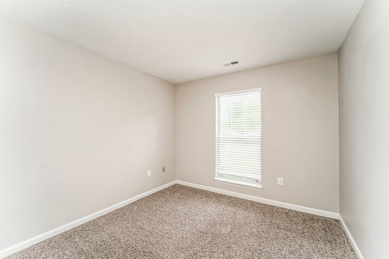 2,610/Mo, 5311 Hedgecrest Pl Charlotte, NC 28269 Bedroom View 2