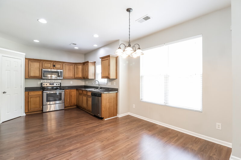 2,250/Mo, 12910 Rothe House Rd Charlotte, NC 28273 Breakfast Nook View