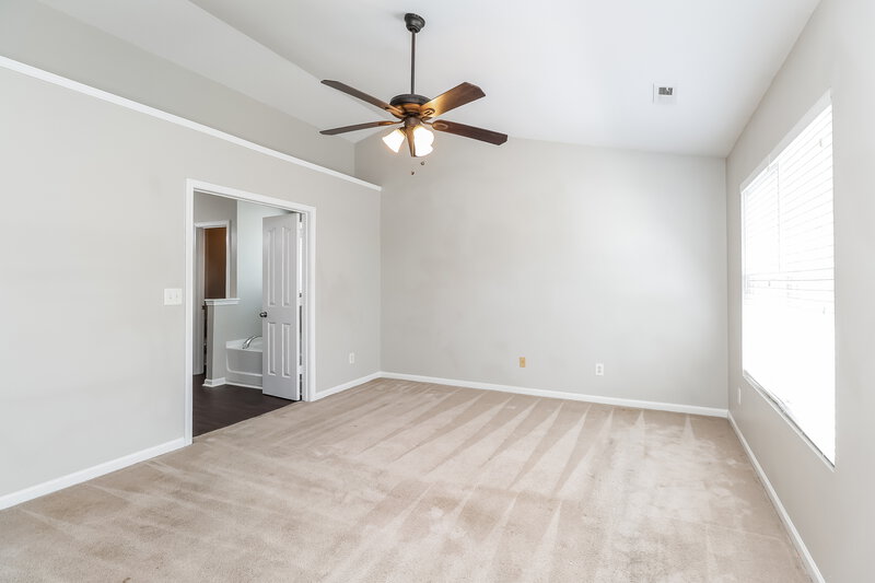 2,250/Mo, 12910 Rothe House Rd Charlotte, NC 28273 Main Bedroom View 2